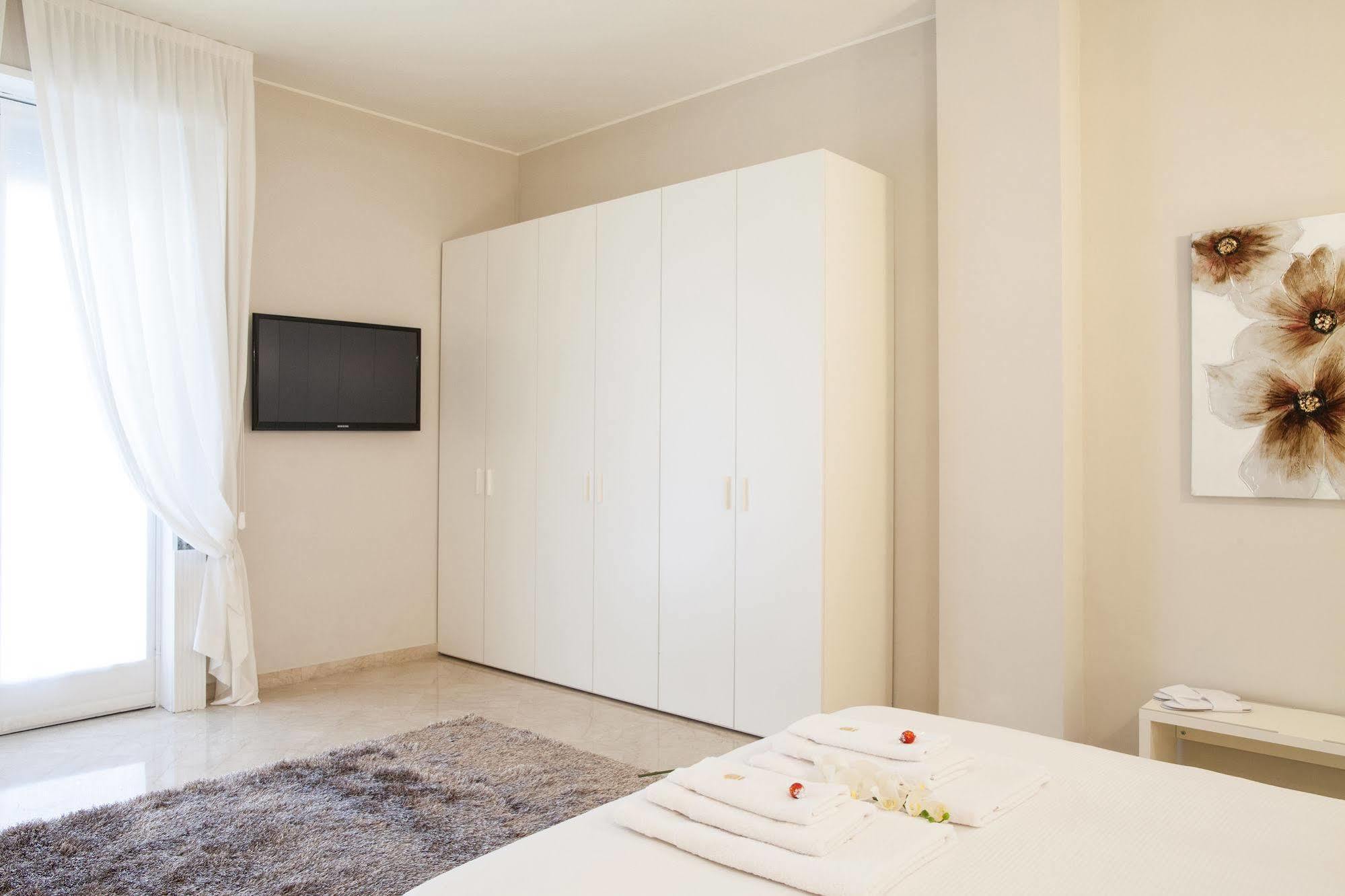 Milan Royal Suites Εξωτερικό φωτογραφία