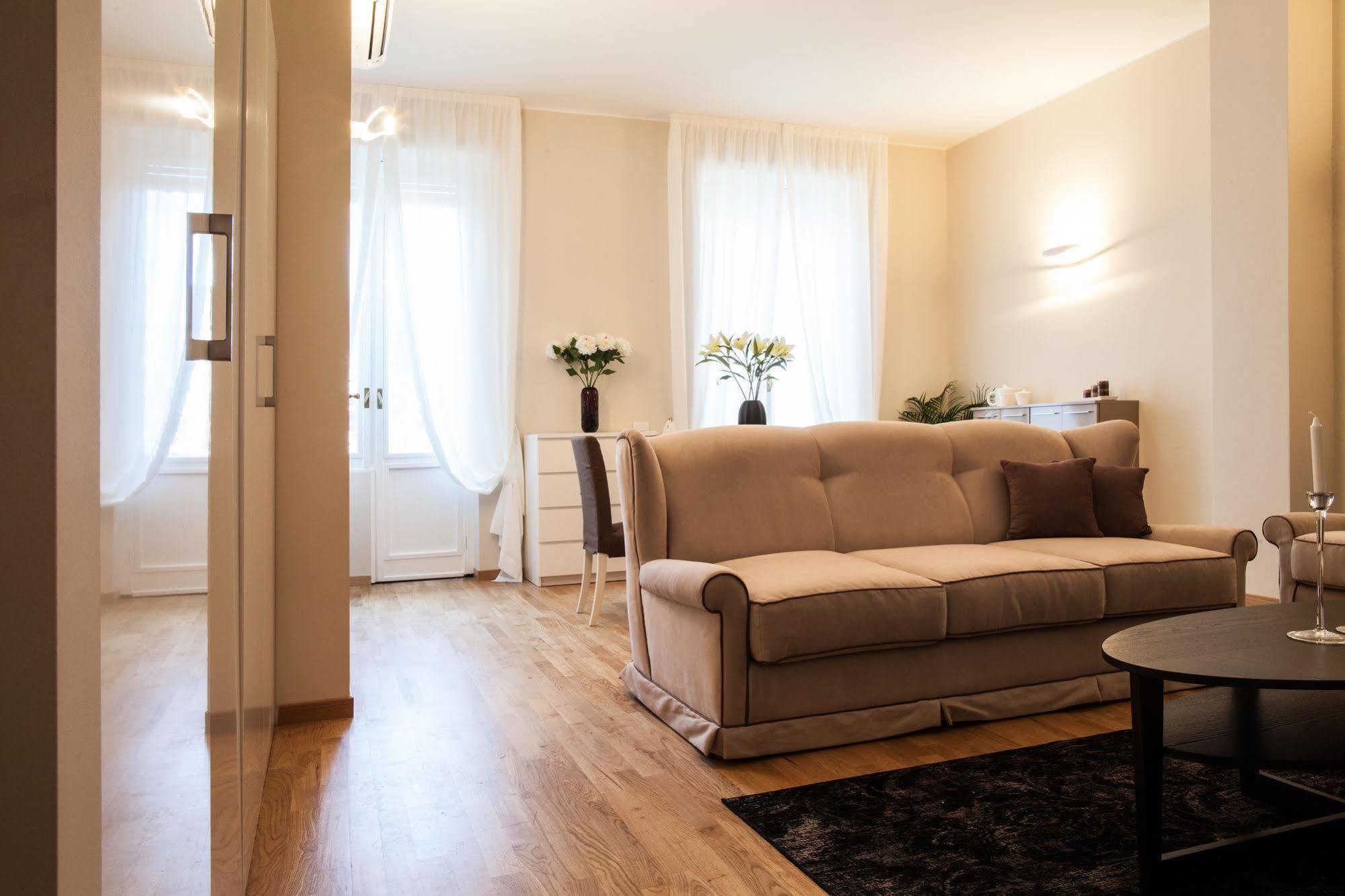 Milan Royal Suites Εξωτερικό φωτογραφία