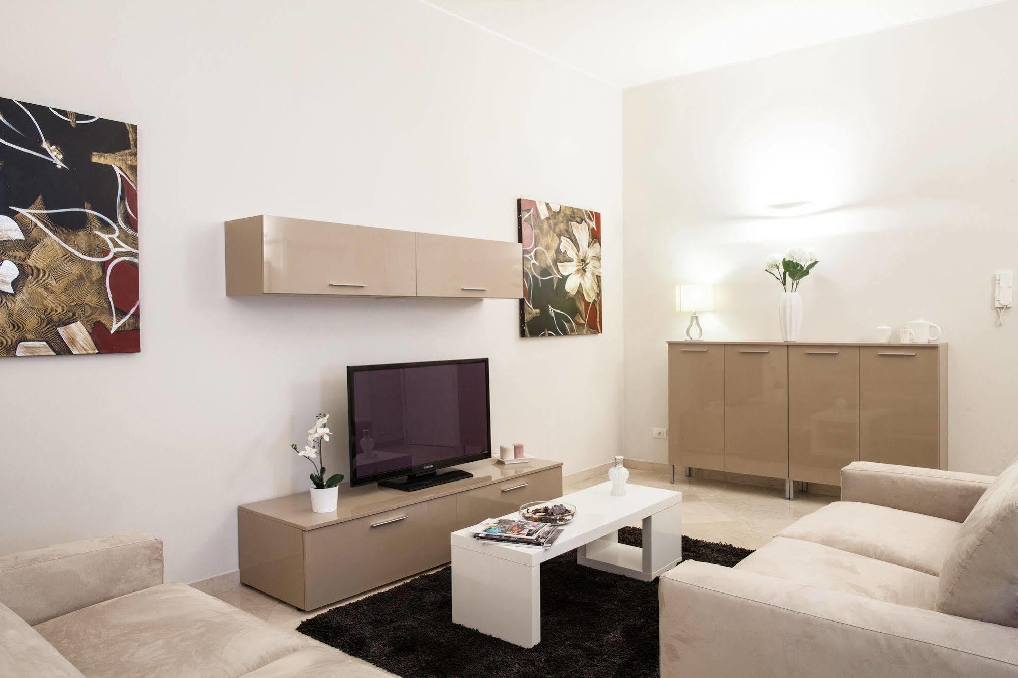 Milan Royal Suites Εξωτερικό φωτογραφία