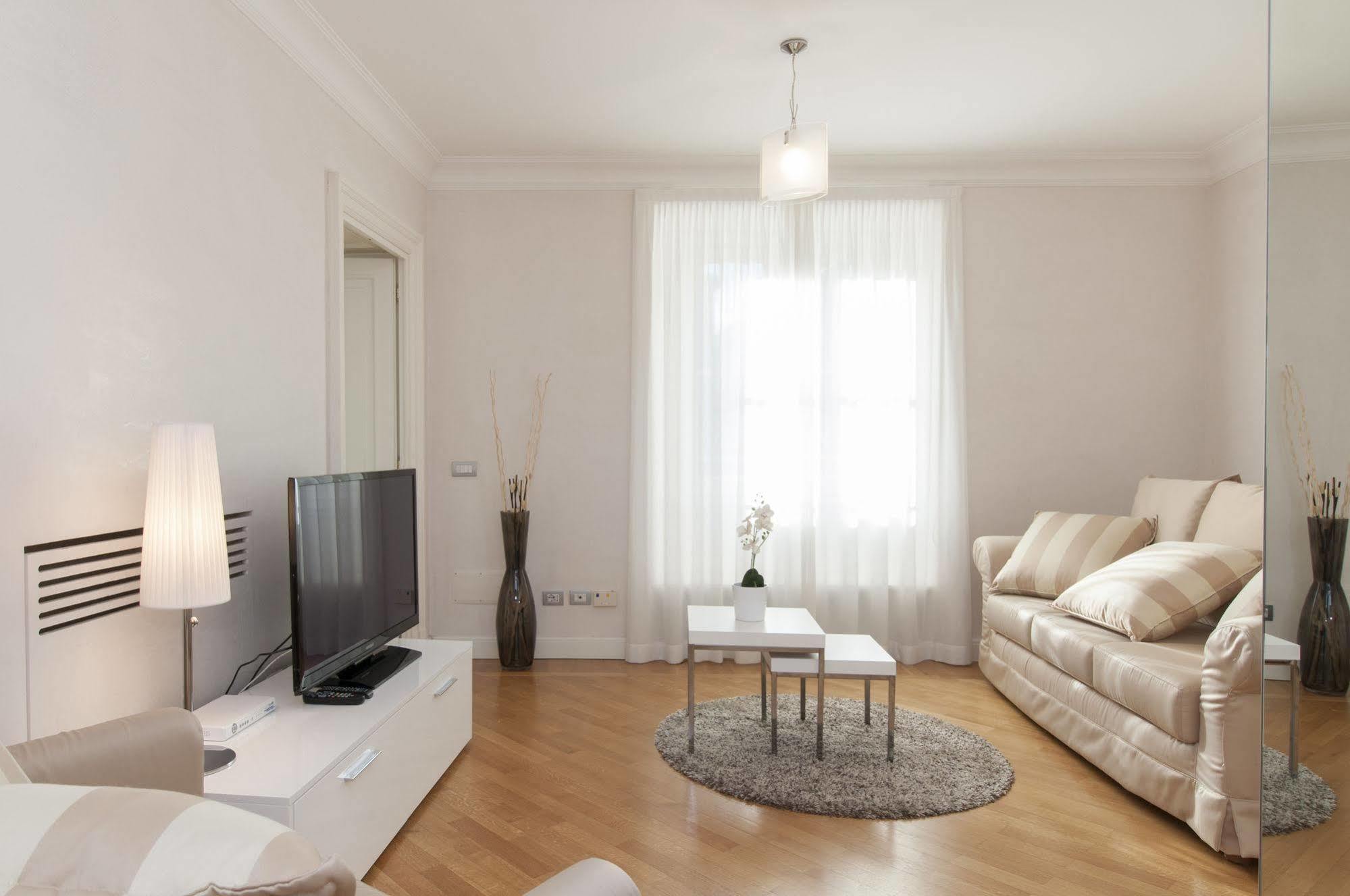 Milan Royal Suites Εξωτερικό φωτογραφία