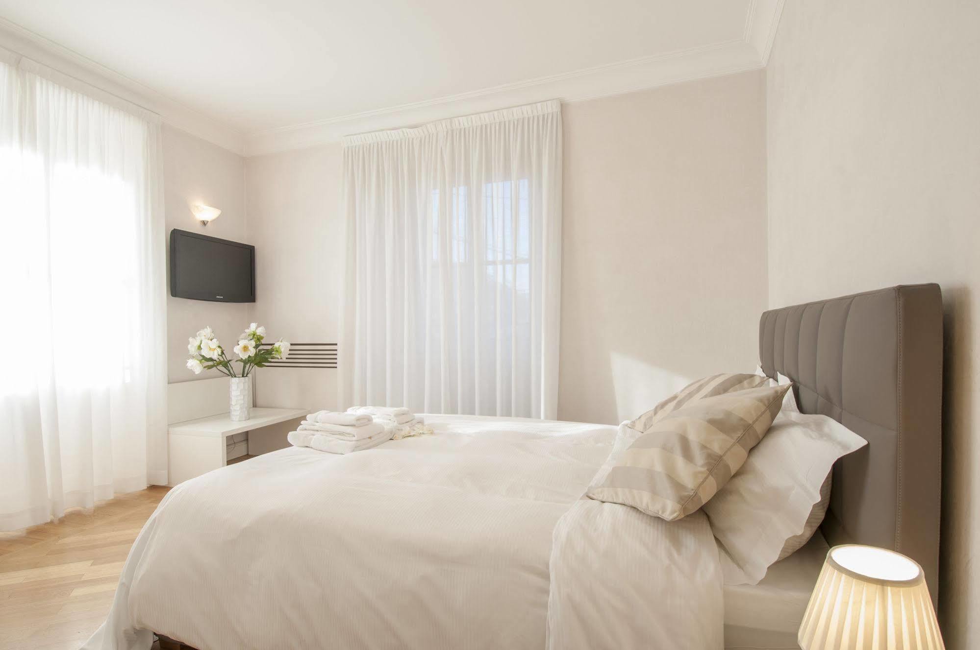 Milan Royal Suites Εξωτερικό φωτογραφία